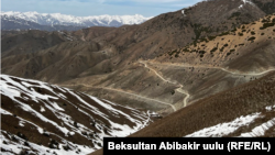 Чаткальский район Кыргызстана на границе с Узбекистаном 