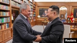 Сергей Шойгу и Ким Чен Ын, 4 июня 2025 года