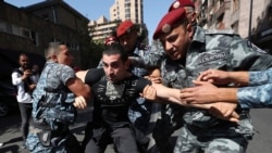 Америка: Зеленский в Вашингтоне и протесты в Ереване