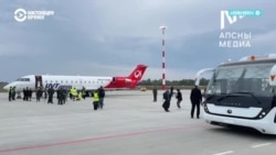 Авиарейсы в Сухуми из России: что известно и как реагирует Тбилиси