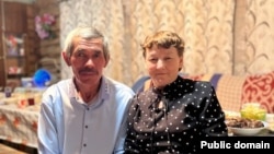 Умутбай Давлетбердин с женой. Архивное фото