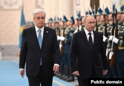 Президент Казахстана Касым-Жомарт Токаев и президент России Владимир Путин на встрече в Акорде. Астана, 27 ноября 2024 года