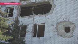 "Мы уже к выстрелам привыкли, спим под канонадой". Жители Донбасса - о новом обострении