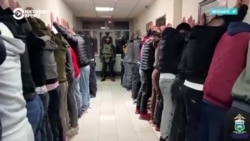 Как "Русская община" преследует мигрантов в России по заданию ФСБ – расследование "Медузы"