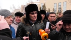 "За нами еще 170 тысяч владельцев машин!" Конфликт автовладельцев с чиновниками в Казахстане