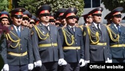 В Таджикистане борьбу с тучностью в рядах милиции объявили в 2017 году