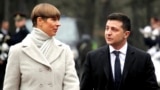 ESTONIA -- Ukrainian President Volodymyr Zelenskiy (R) and Estonian President Kersti Kaljulaid walk during a welcoming ceremony in Tallinn, November 26, 2019
