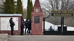 Утро: похороны Навального, автозаки возле церкви